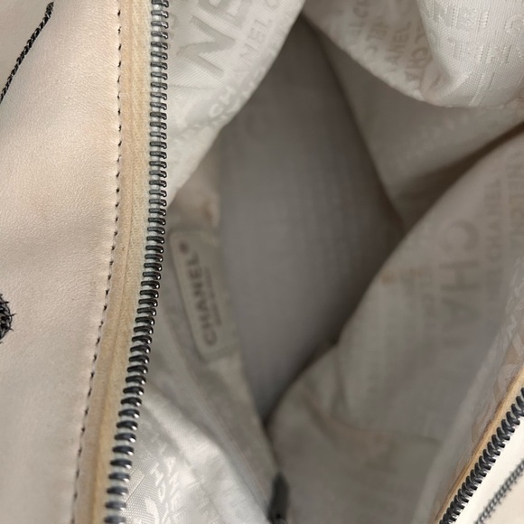 Chanel Cream Bowler Bag with Silver Hardware and Stitching 🕊️ - Picture 10 of 14